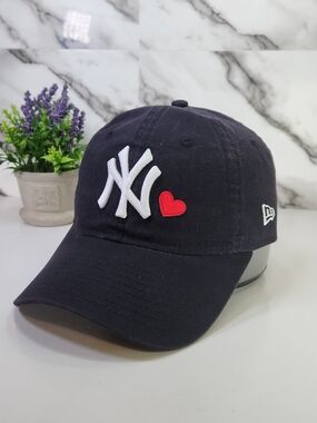 NY Cap. New York. New Era Cotton Womens Navy NY Heart Embroidered Baseball Cap.